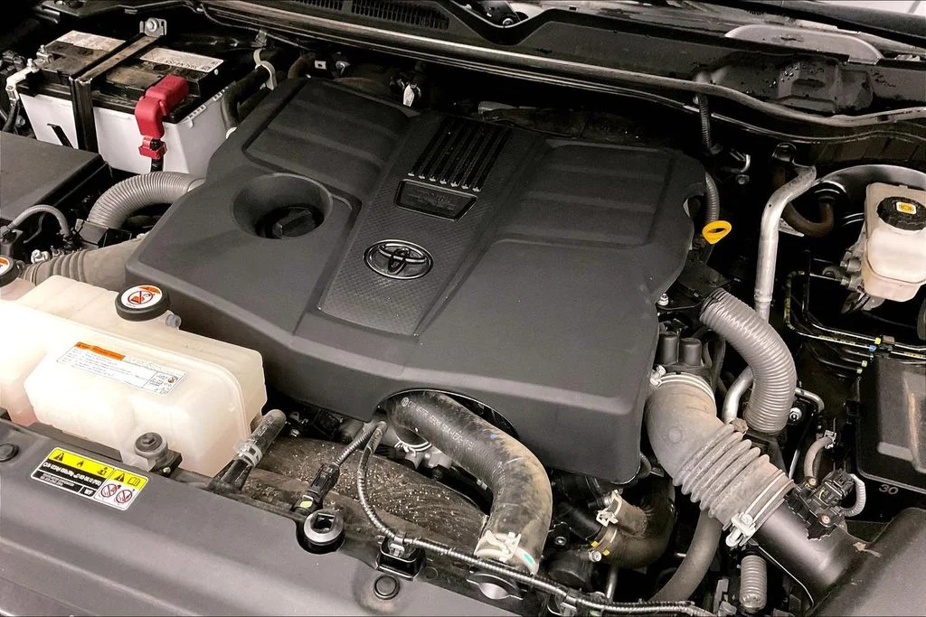 2024 Toyota Tundra Limited - Photo 39
