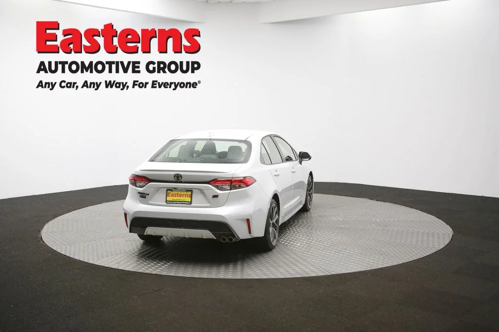 Used 2022 White Toyota SE image 37