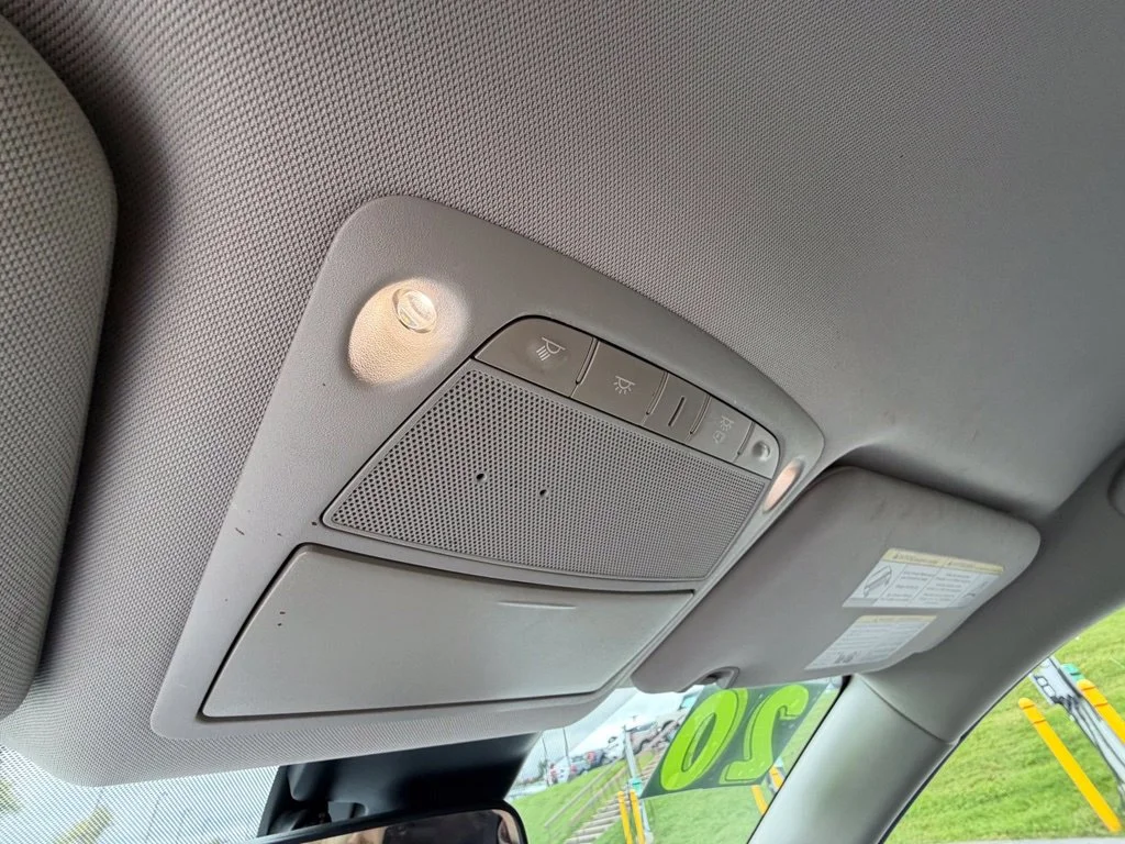 Used 2020 Gray Nissan SV image 18