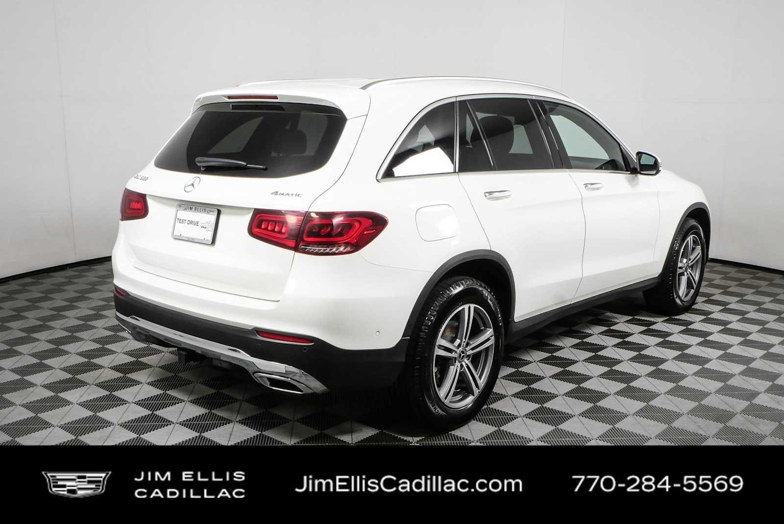 Used 2021  Mercedes-Benz GLC 300 image 3