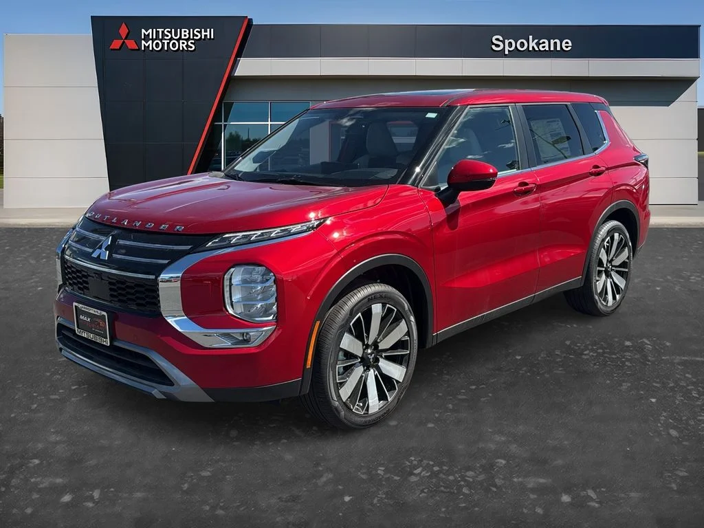 New 2026 Red Diamond Mitsubishi LE image 3