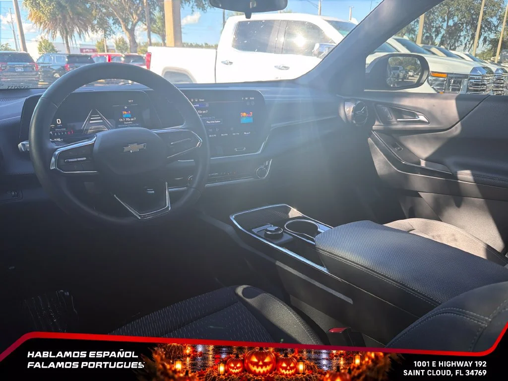 Used 2026 Radiant Red Tintcoat Chevrolet LT image 25