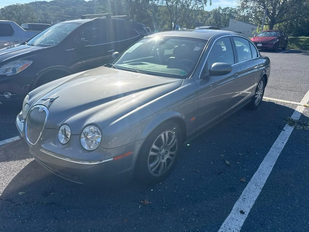 Used 2005 Blue Jaguar 3.0 image 2