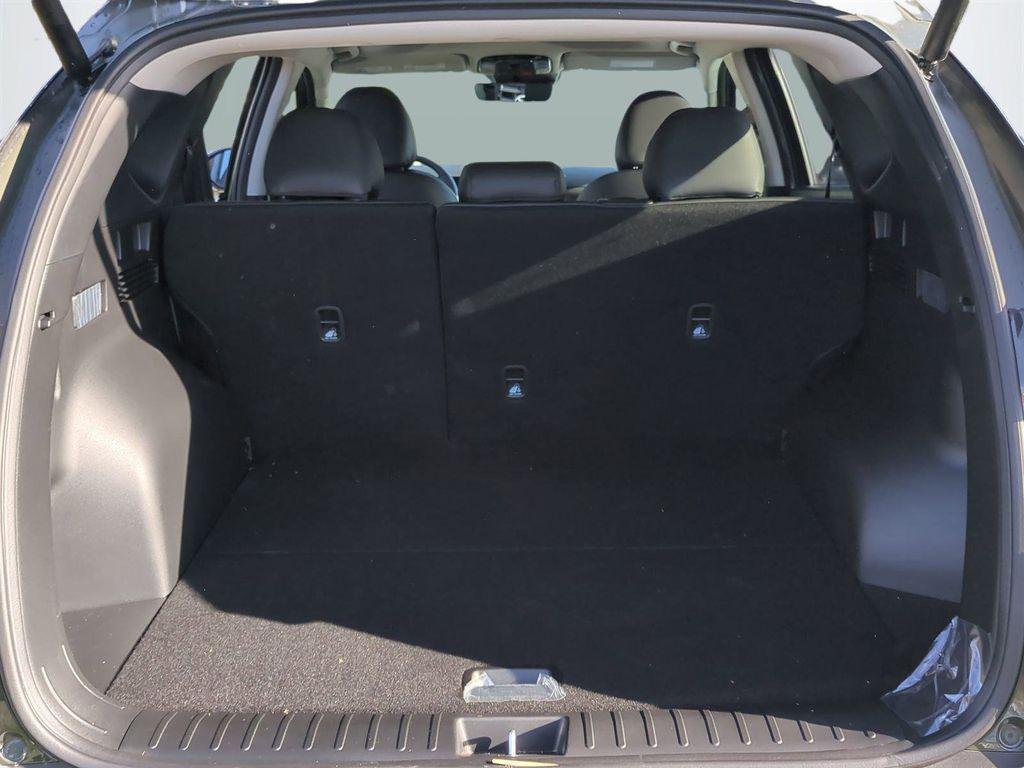New 2026 Silver Hyundai SEL Premium FWD image 14