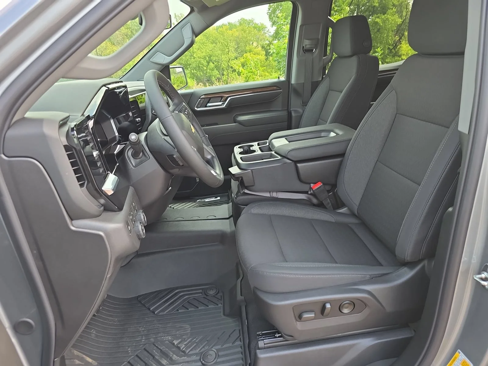 2026 Chevrolet Silverado 1500 LT - Photo 9