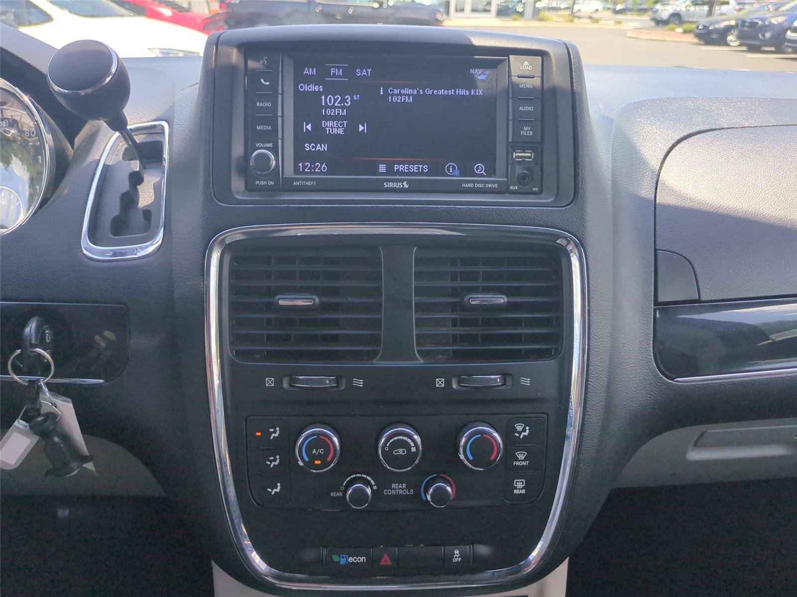 Used 2018 Black Onyx Crystal Pearlcoat Dodge SXT image 39