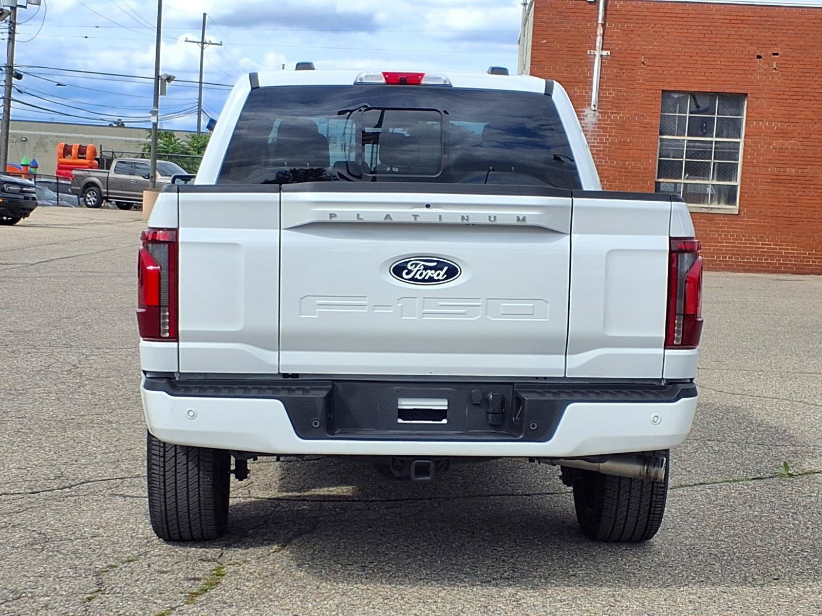 Certified Used 2025 Star White Ford Platinum image 24