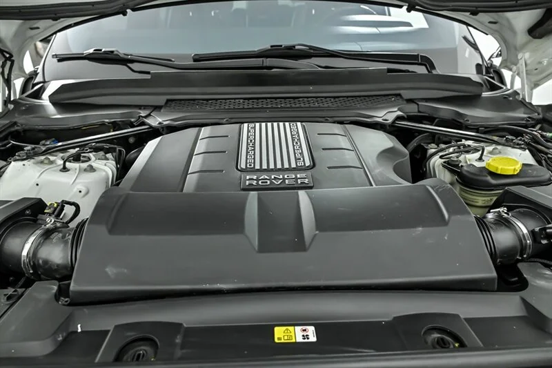 Used 2014 Fuji White Land Rover Supercharged LWB image 12
