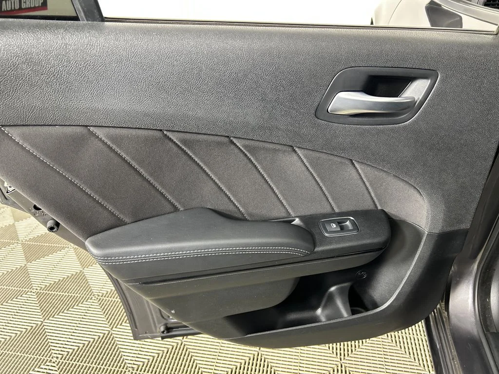 Used 2023 Gray Dodge SXT image 16