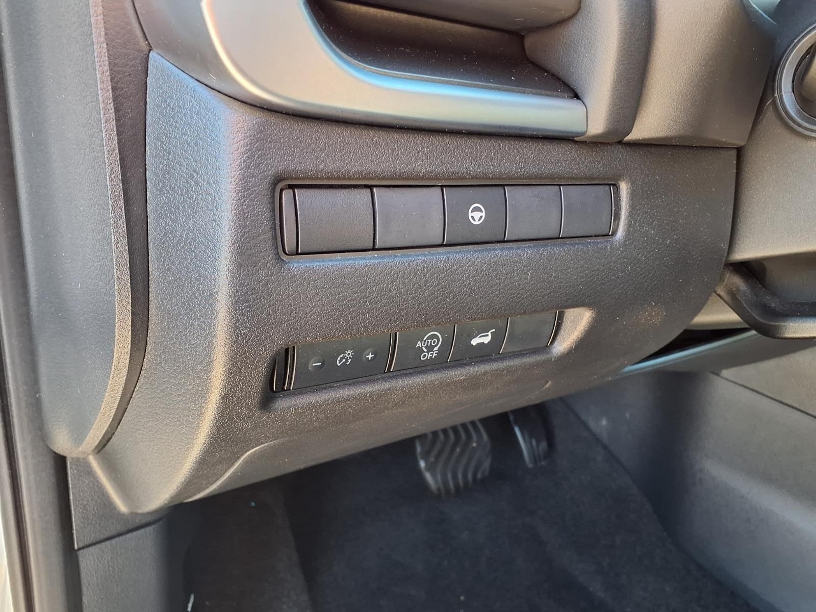 2024 Nissan Rogue SV White at Robbins Nissan