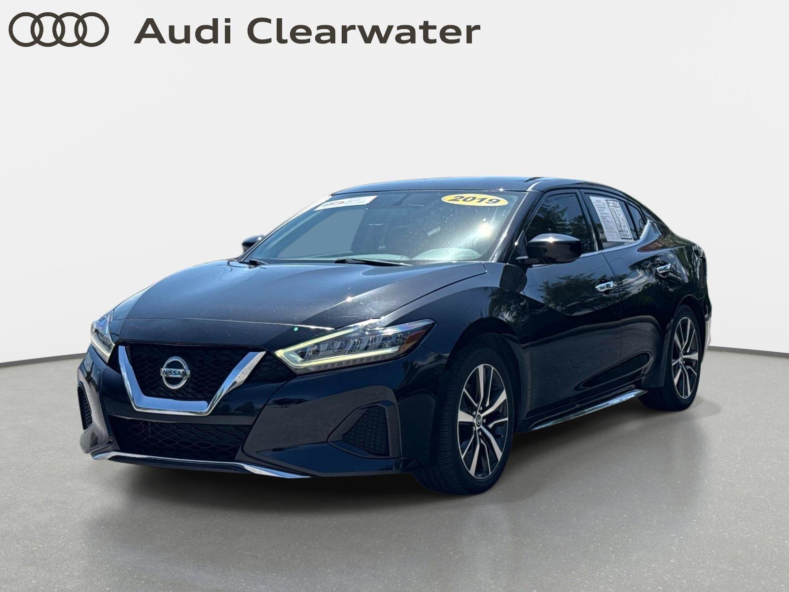 2019 Nissan Maxima S's photo
