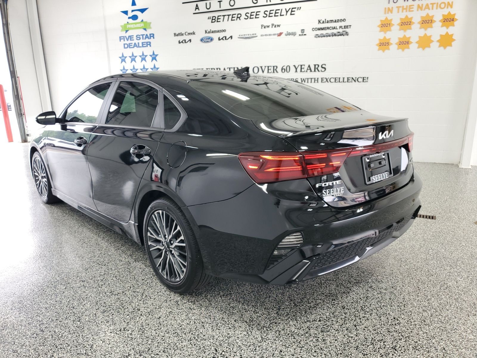 Used 2024 Black Kia GT-Line image 3