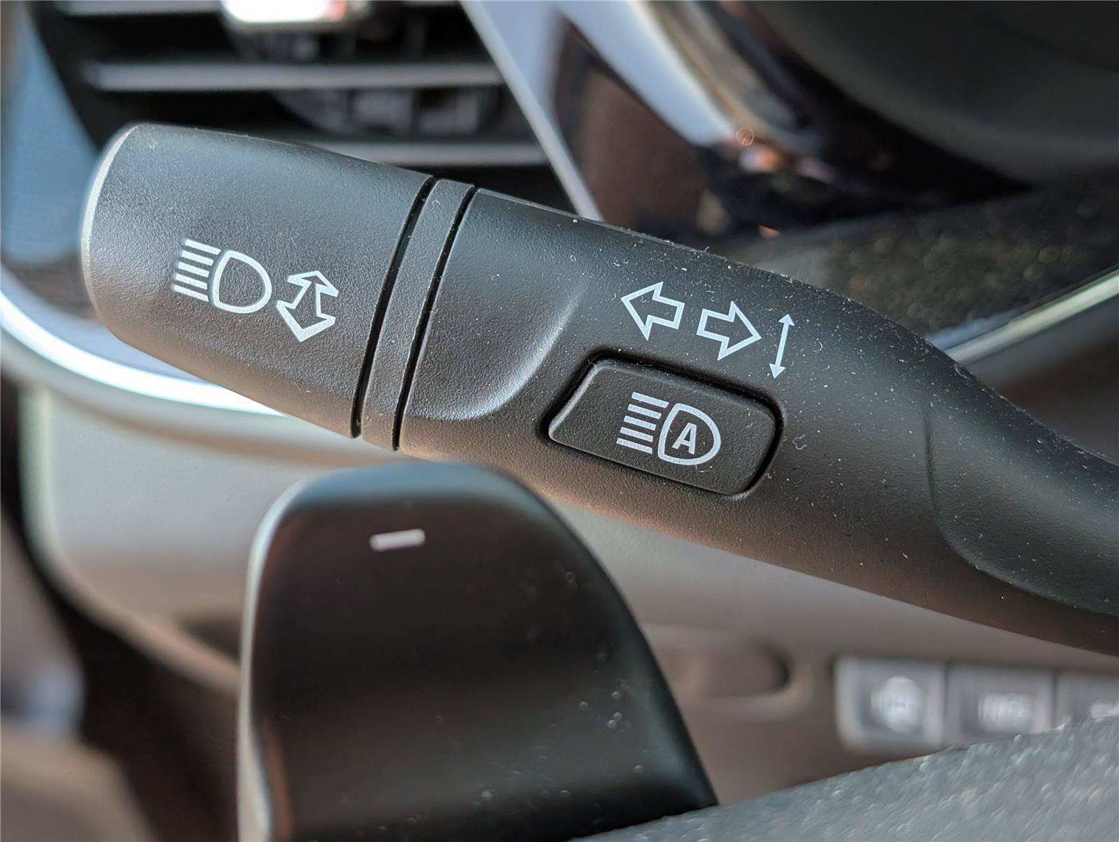 2023 Buick Envision Essence - Photo 25