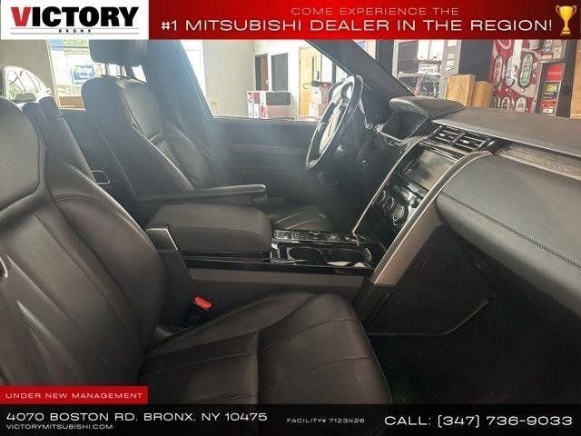 Used 2018 Gray Land Rover HSE image 16