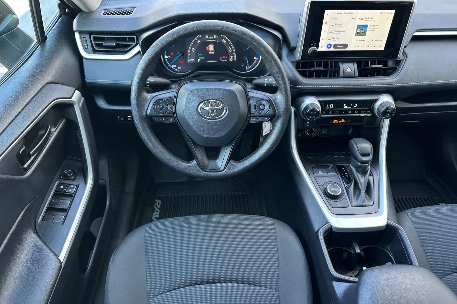 2025 Toyota RAV4 LE - Photo 14