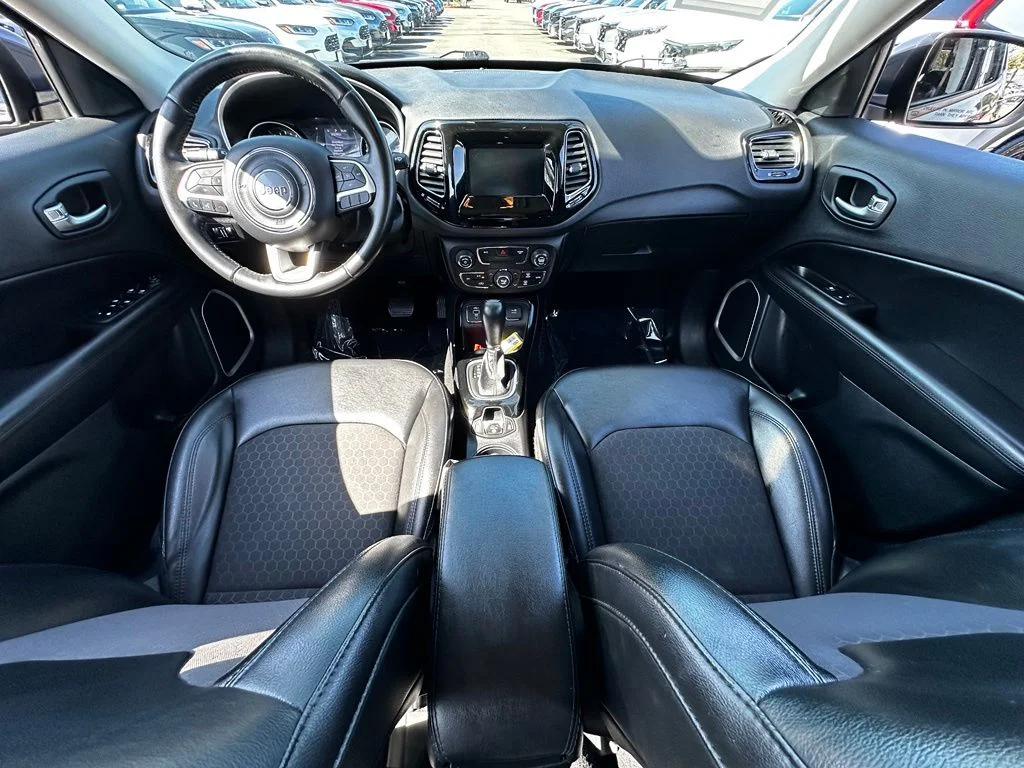 Used 2019 Gray Jeep Latitude image 17