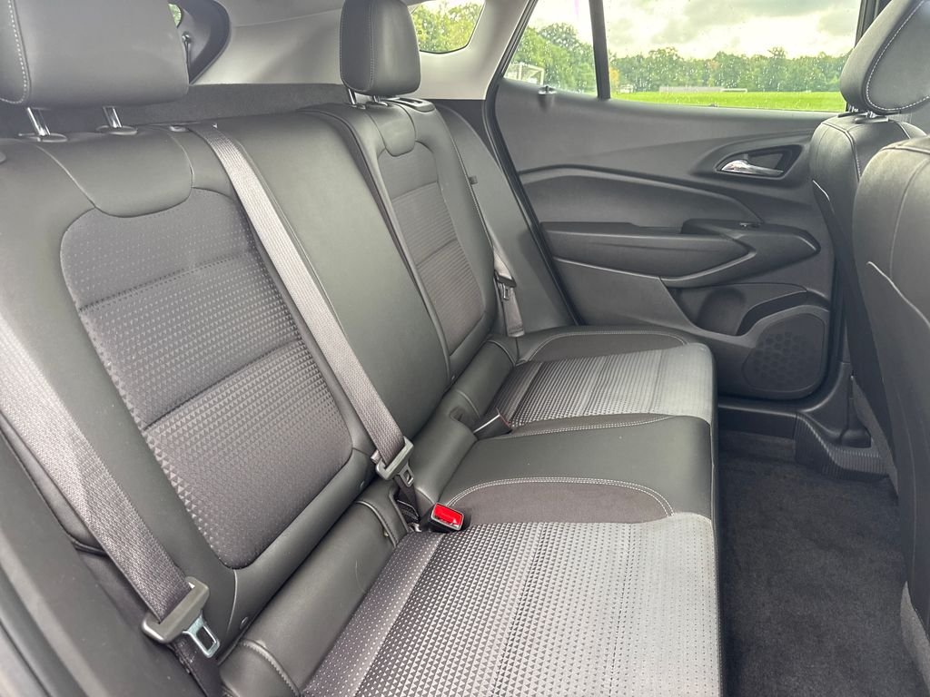 Used 2025 Black Chevrolet LT image 18