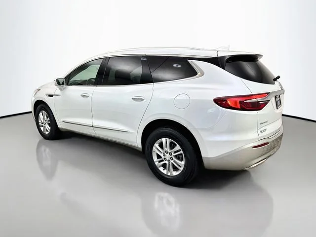 Certified Used 2018 White Frost Tri-Coat Buick Essence image 5