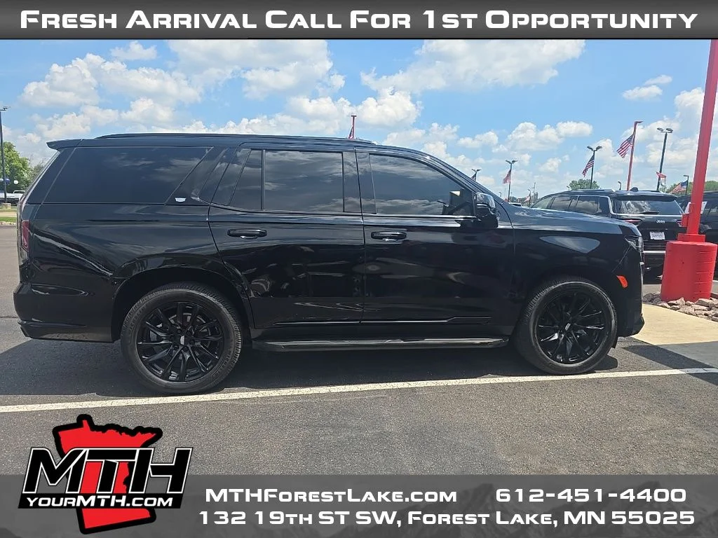 Used 2021 Black Cadillac Sport image 2