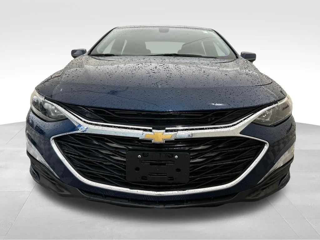Used 2019 Blue Chevrolet LT image 9