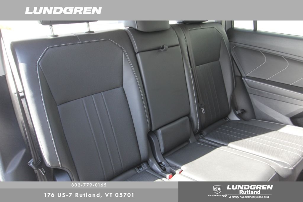 Used 2023 Gray Volkswagen 2.0T SE image 19