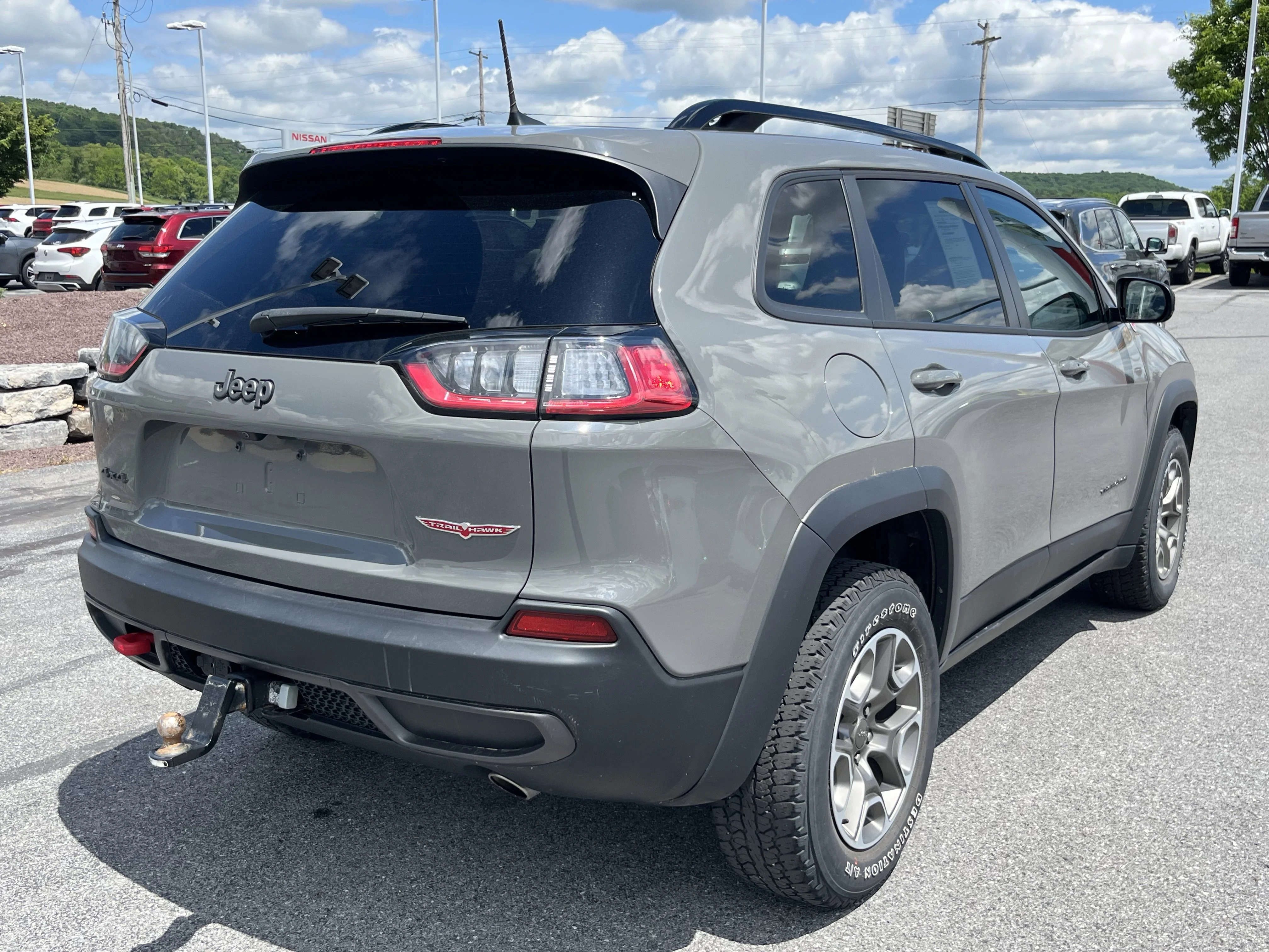 Used 2022 Gray Clearcoat Jeep Trailhawk image 5