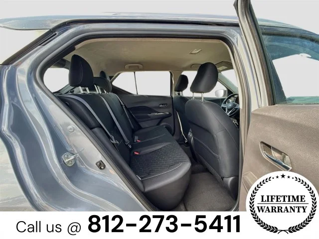 Used 2024 Gray Nissan SV image 23
