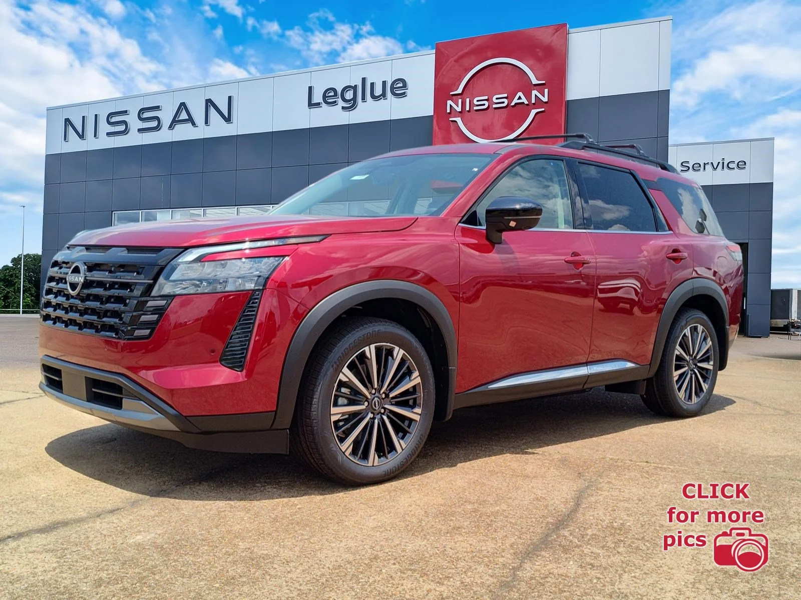 2026 Nissan Pathfinder Platinum