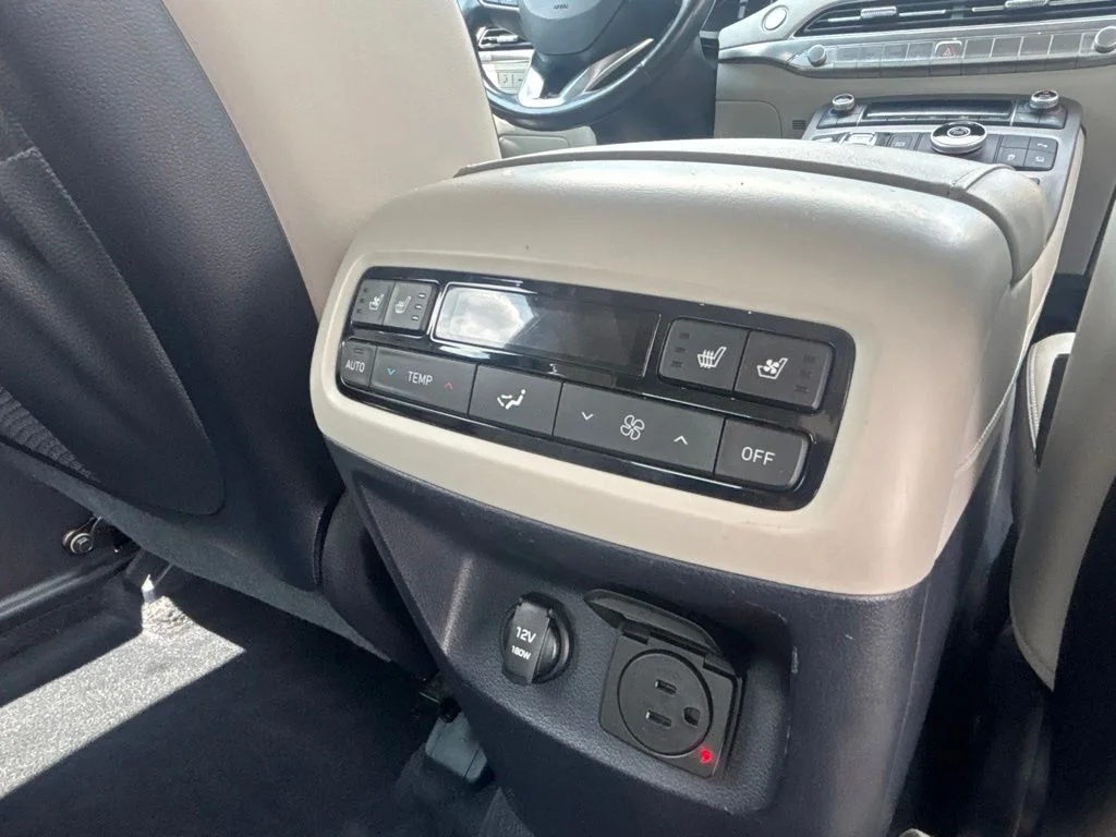 Used 2021 White Hyundai Limited image 30