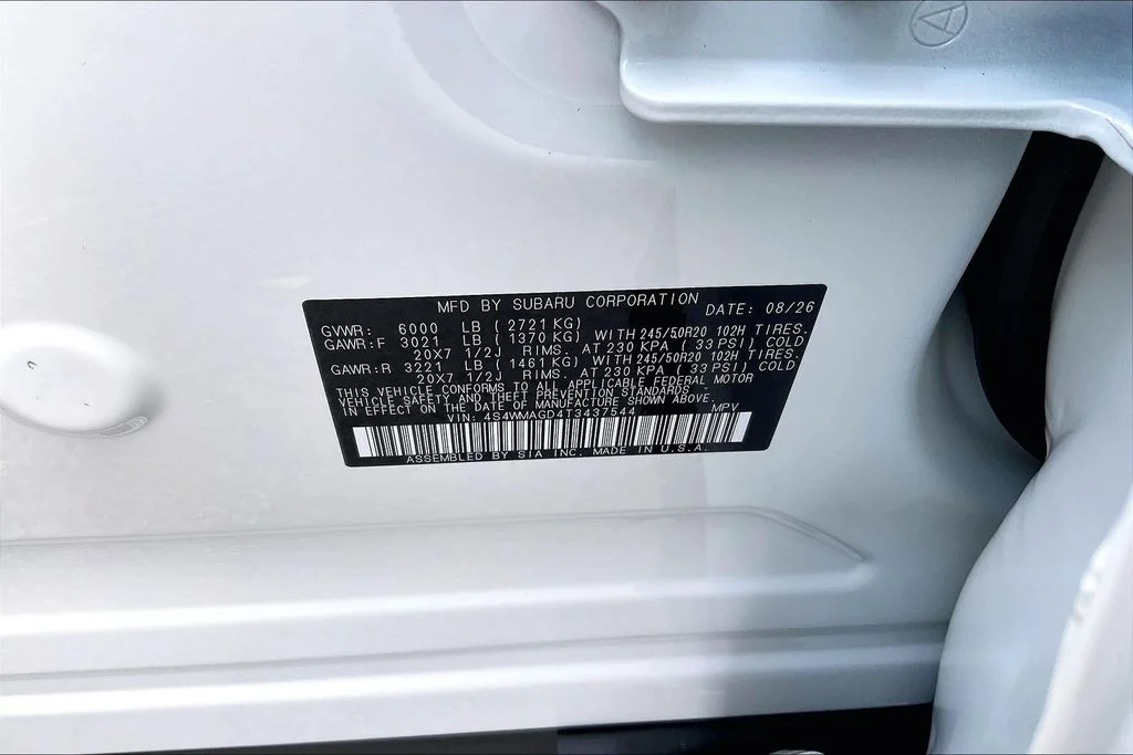 New 2026 CRYSTAL WHITE PEARL Subaru Limited 7-Passenger image 16
