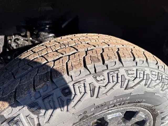 New 2026 Summit White GMC Elevation image 31