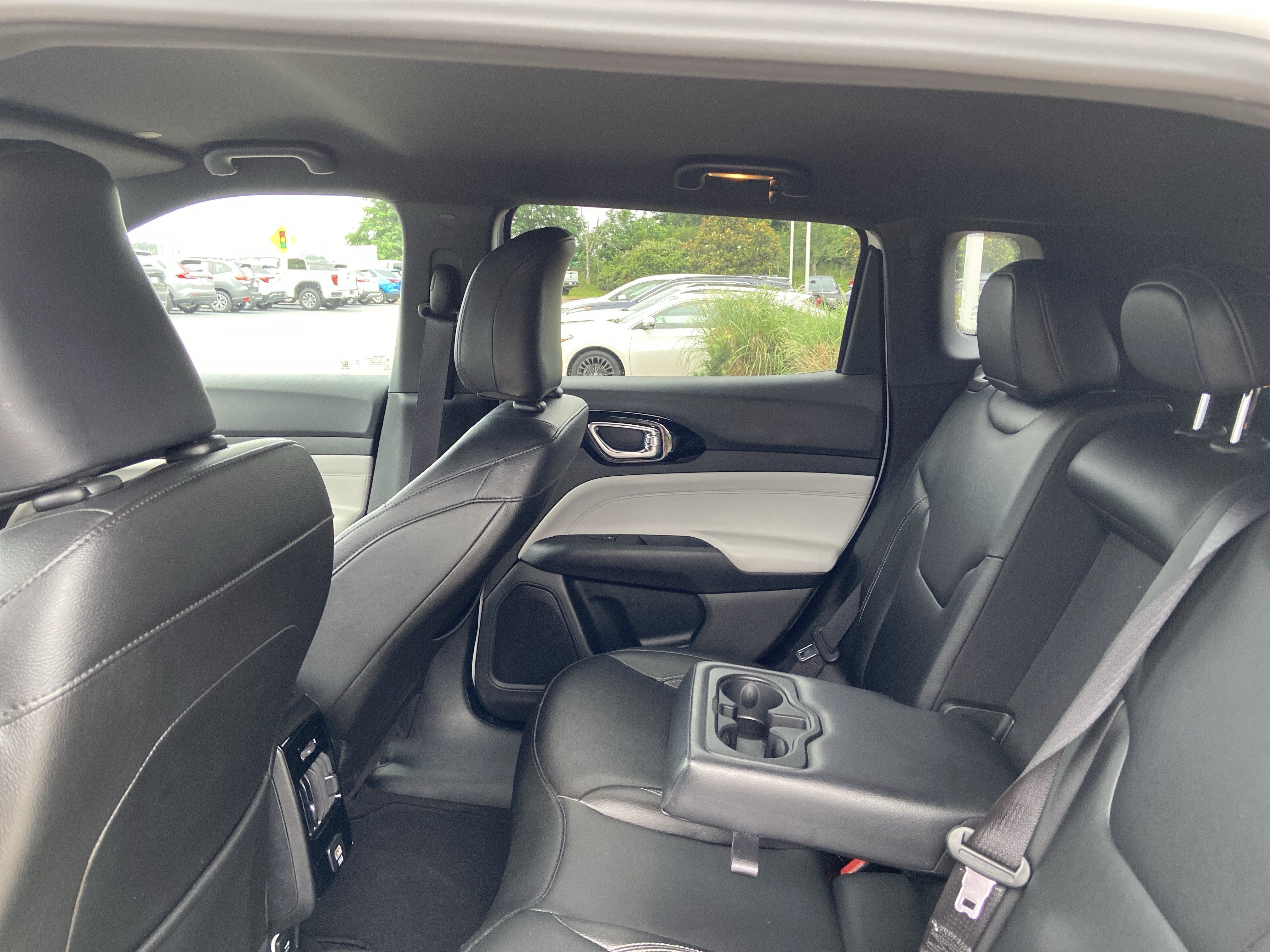 2025 Jeep Compass Limited - Photo 17