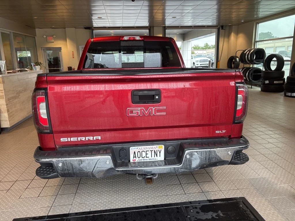 Used 2018 Red GMC SLT image 17