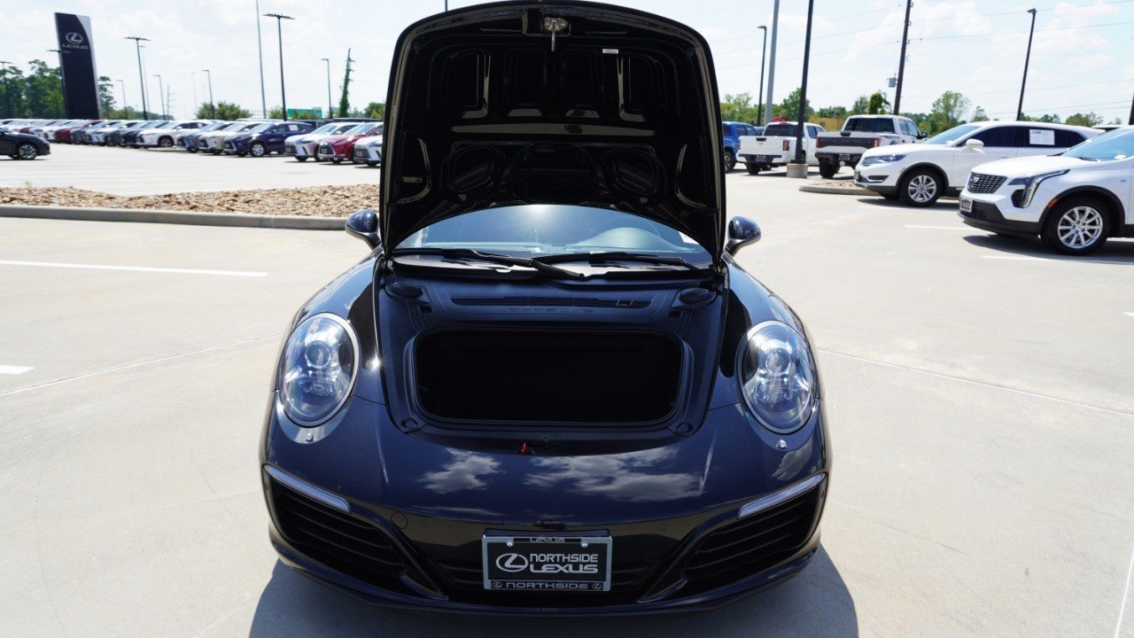 Used 2017 Black Porsche Carrera image 33