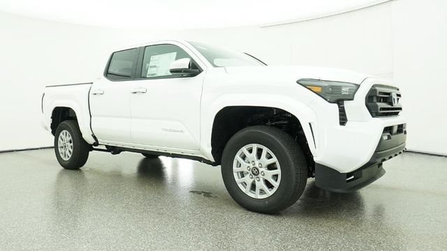 New 2026 White Toyota SR5 image 3