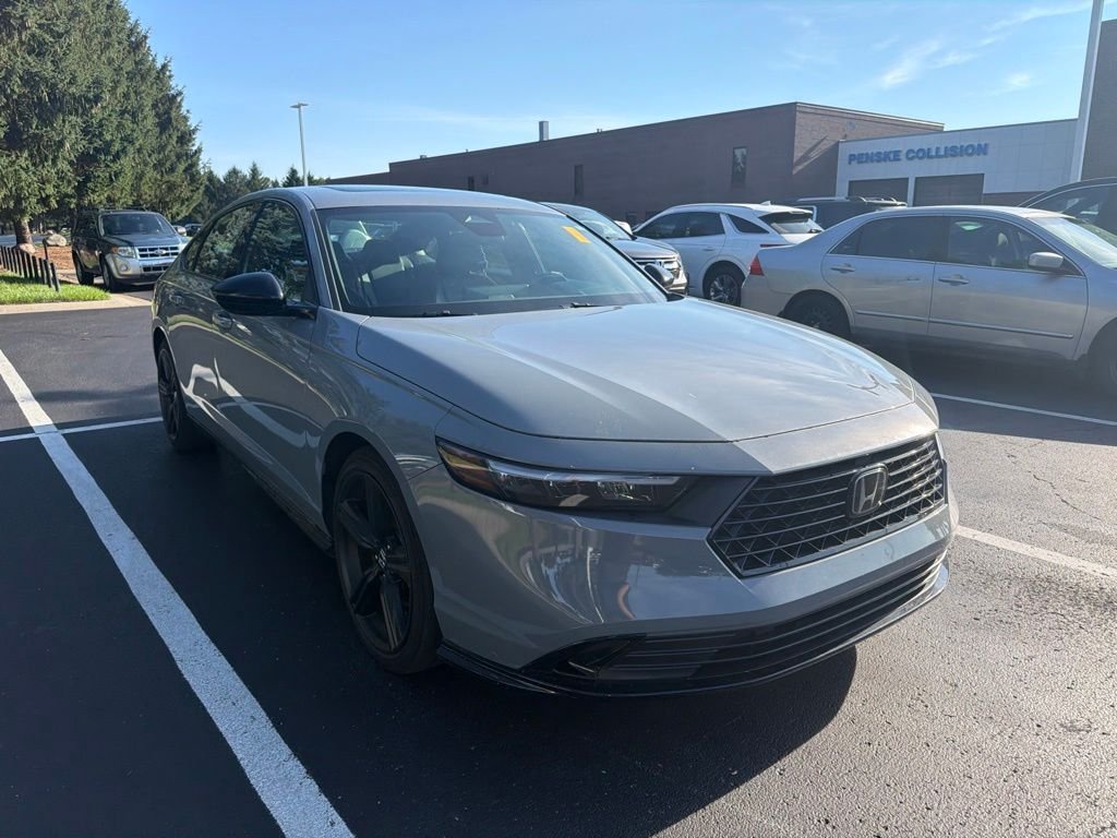Certified Used 2023 Urban Gray Pearl Honda Sport-L image 4