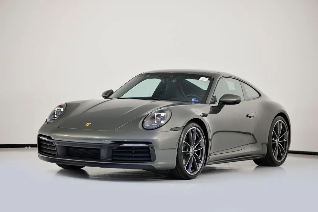 2022 Porsche 911 Carrera 4 Coupe's photo