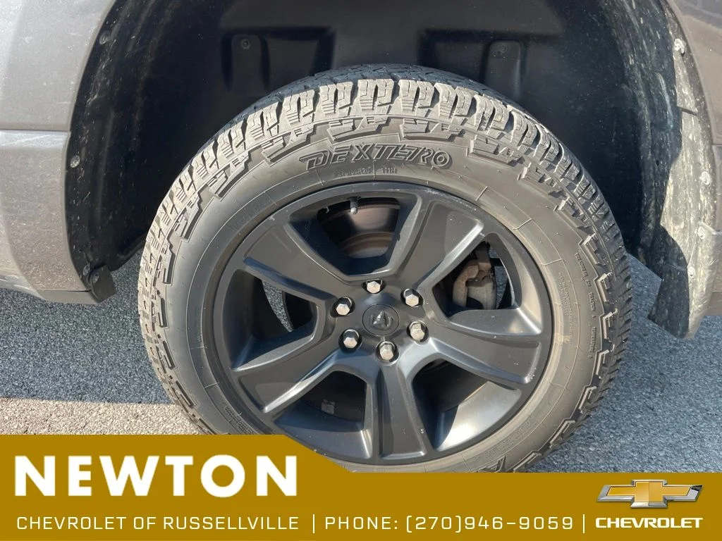 Used 2022 Crystal Metallic Ram Big Horn/Lone Star image 18