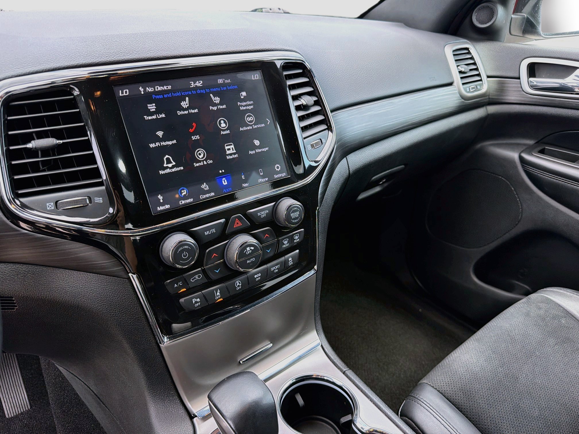Used 2022 Velvet Red Pearlcoat Jeep Laredo X image 27