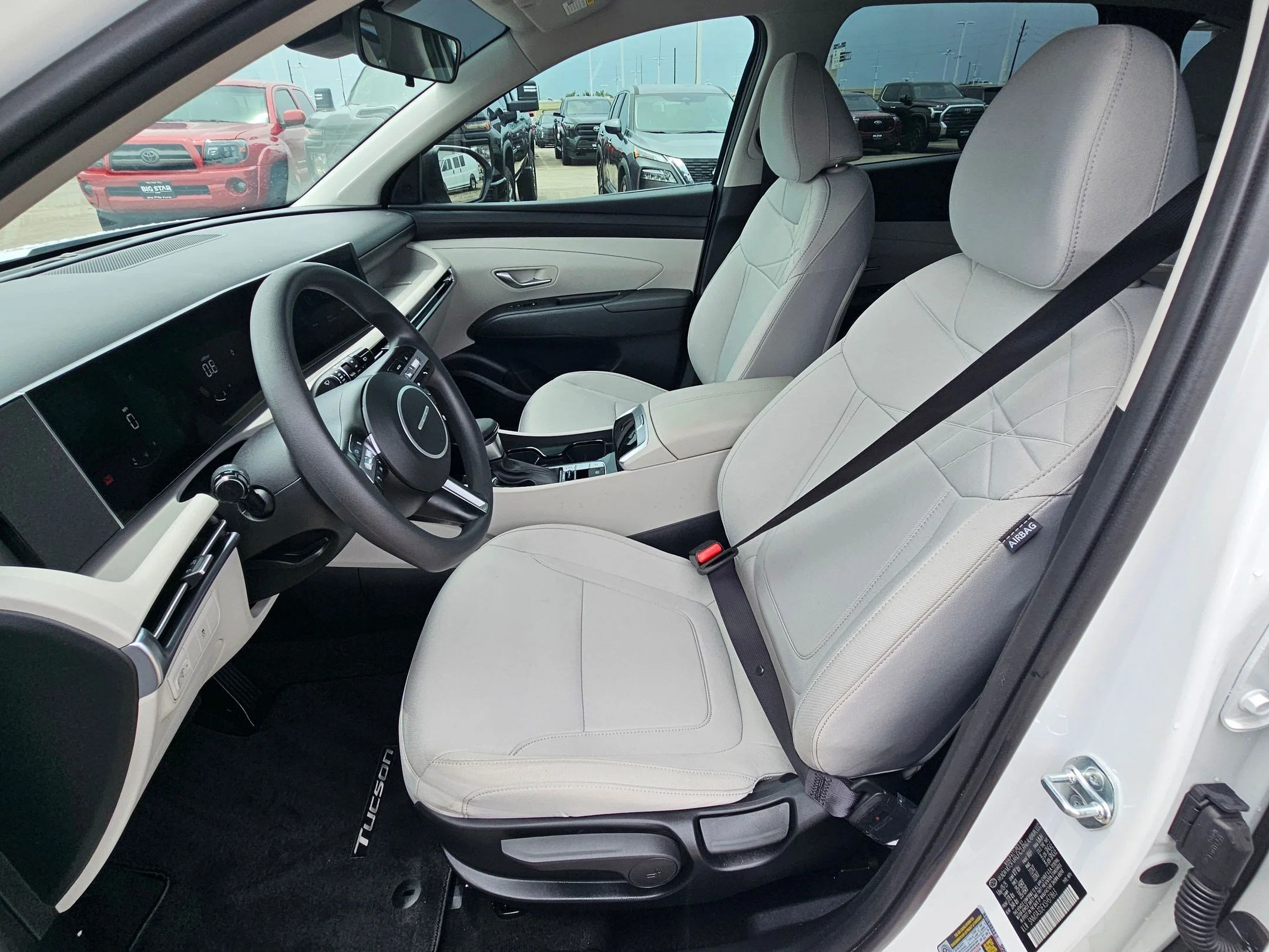 Certified Used 2025 Serenity White Pearl Hyundai SE image 14