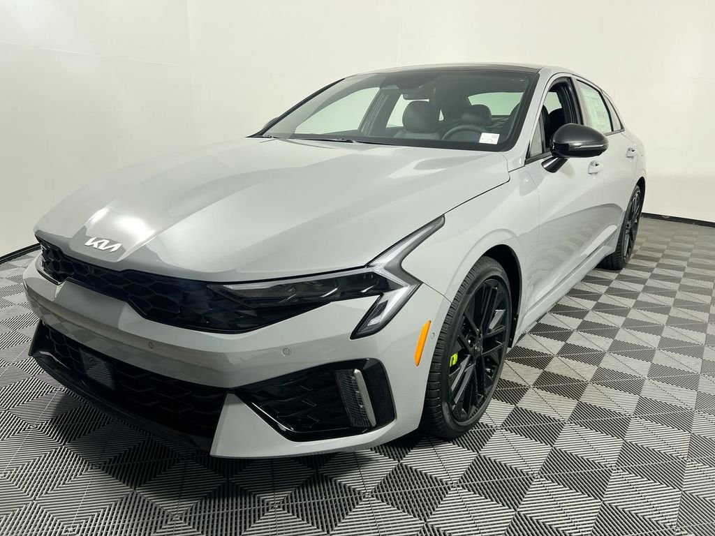 New 2026 Wolf Gray Kia GT image 9