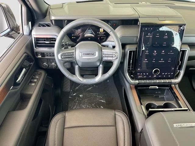 2026 GMC Yukon Denali - Photo 16