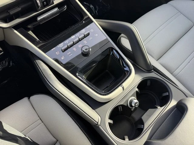 Used 2024  Porsche S image 24