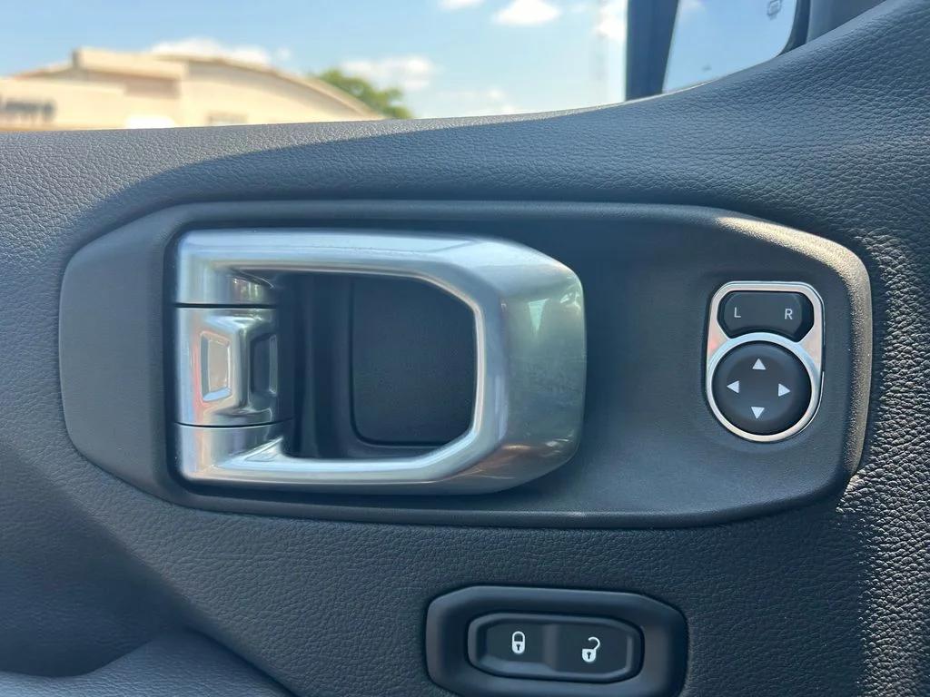 Used 2023 Gray Jeep Sahara 4xe image 30