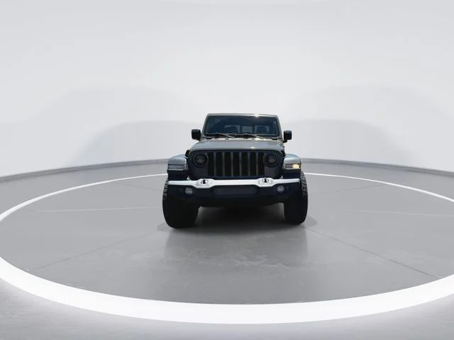 Used 2020 Gray Jeep Sport image 3