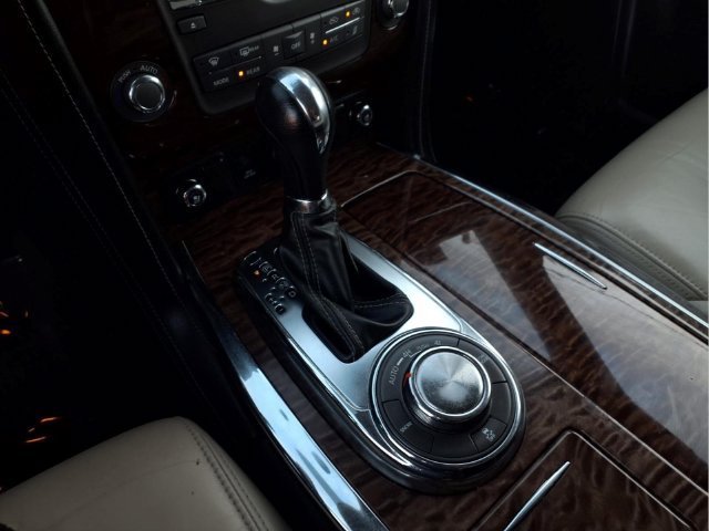 Used 2018 Blue Nissan Platinum image 6