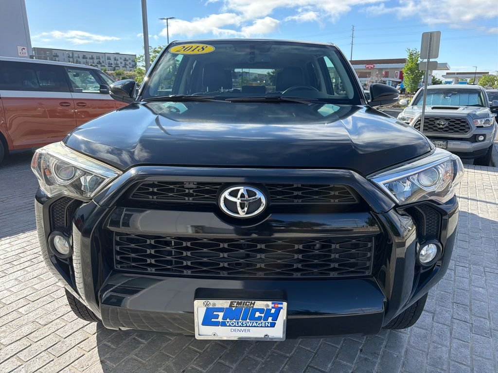Used 2018 Midnight Black Metallic Toyota SR5 Premium image 8
