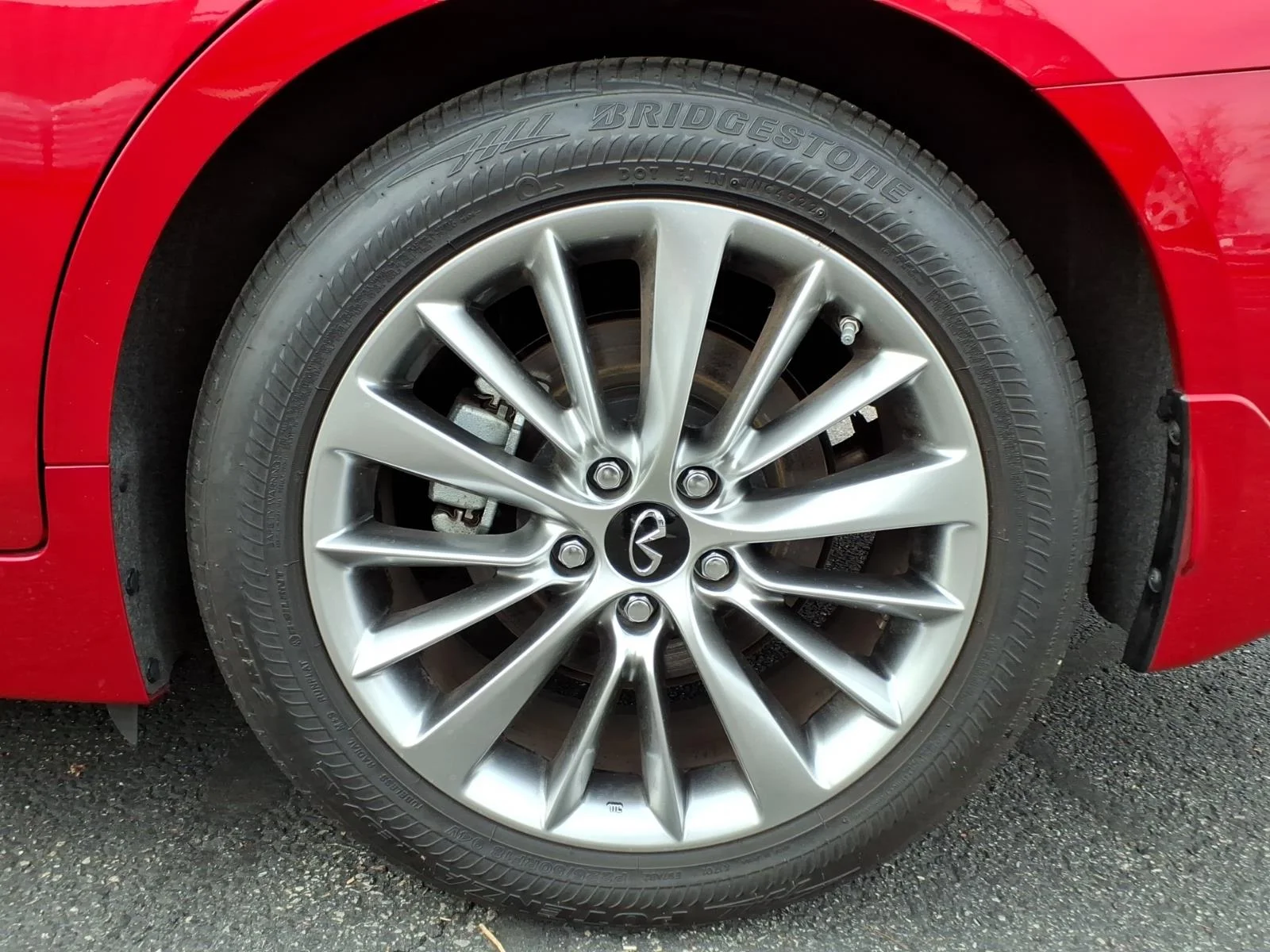 Certified Used 2023 Red INFINITI LUXE image 10