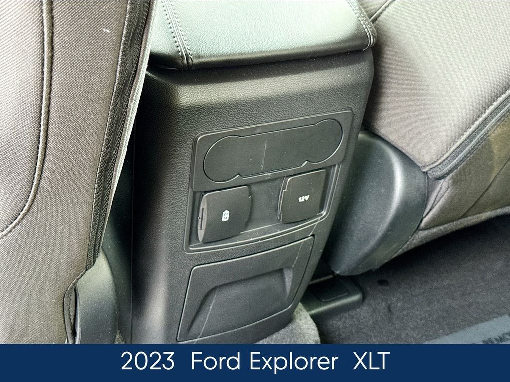 Used 2023 Silver Ford XLT image 36