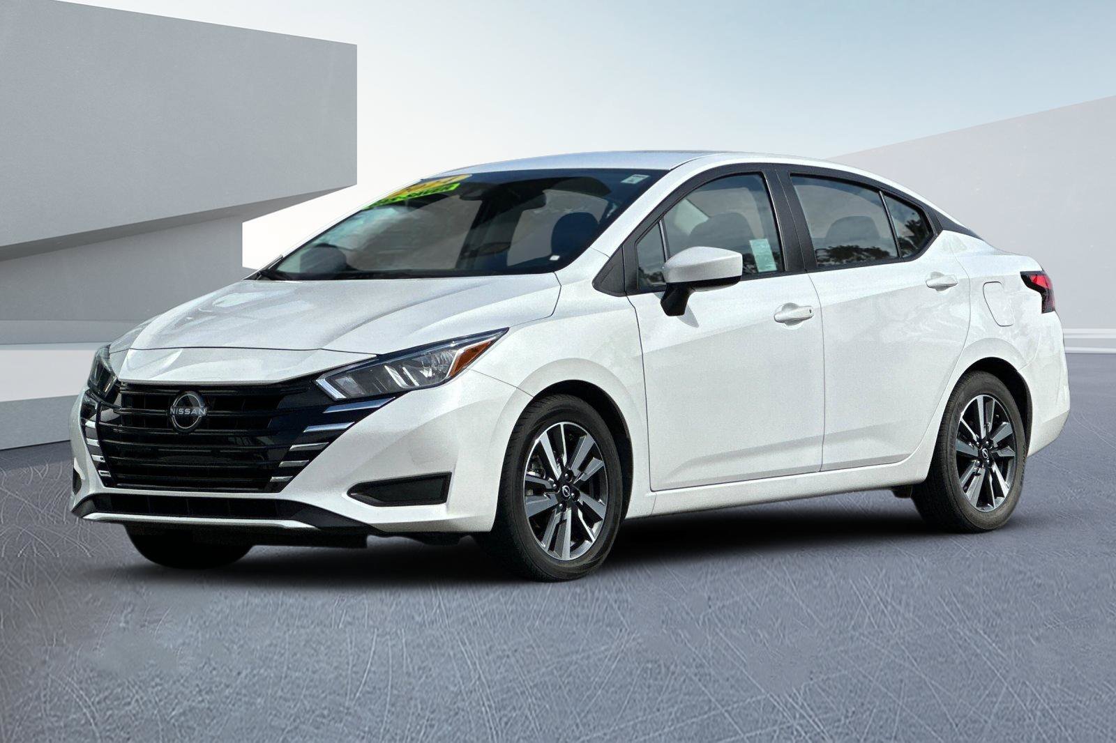 Used 2024 White Nissan 1.6 SV image 8